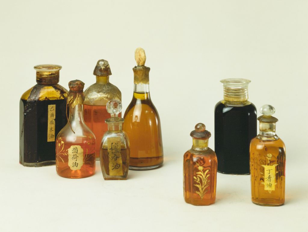 图片[1]-Clove oil-China Archive